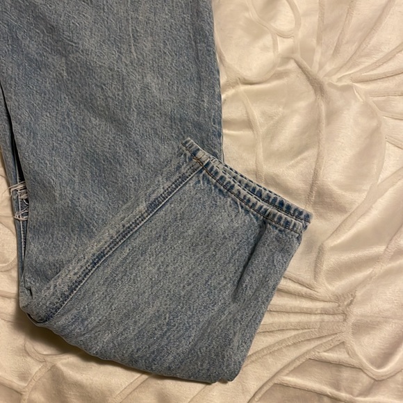 Mom jeans light washed size 4 - Picture 6 of 6